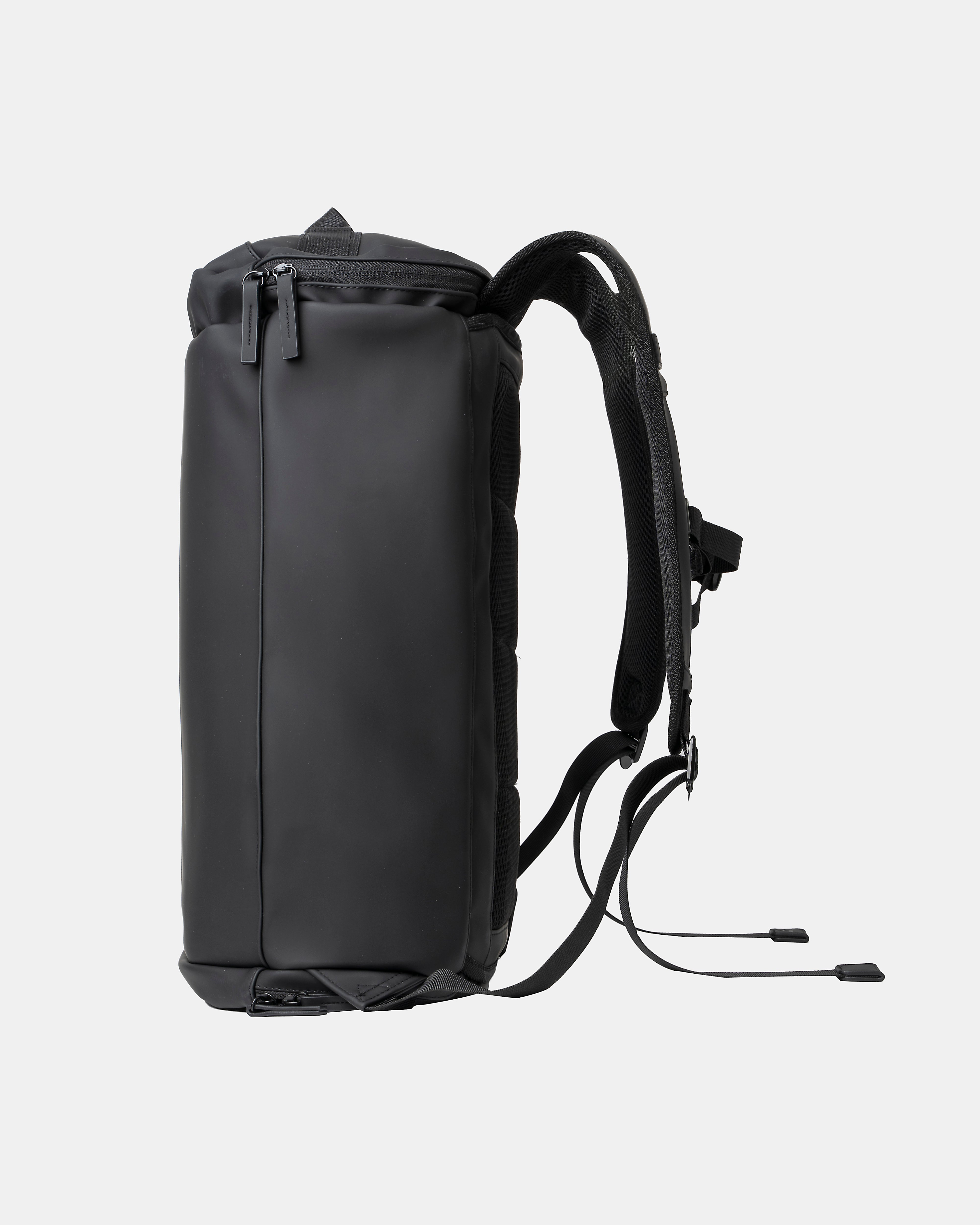 Explore Backpack Deep Black