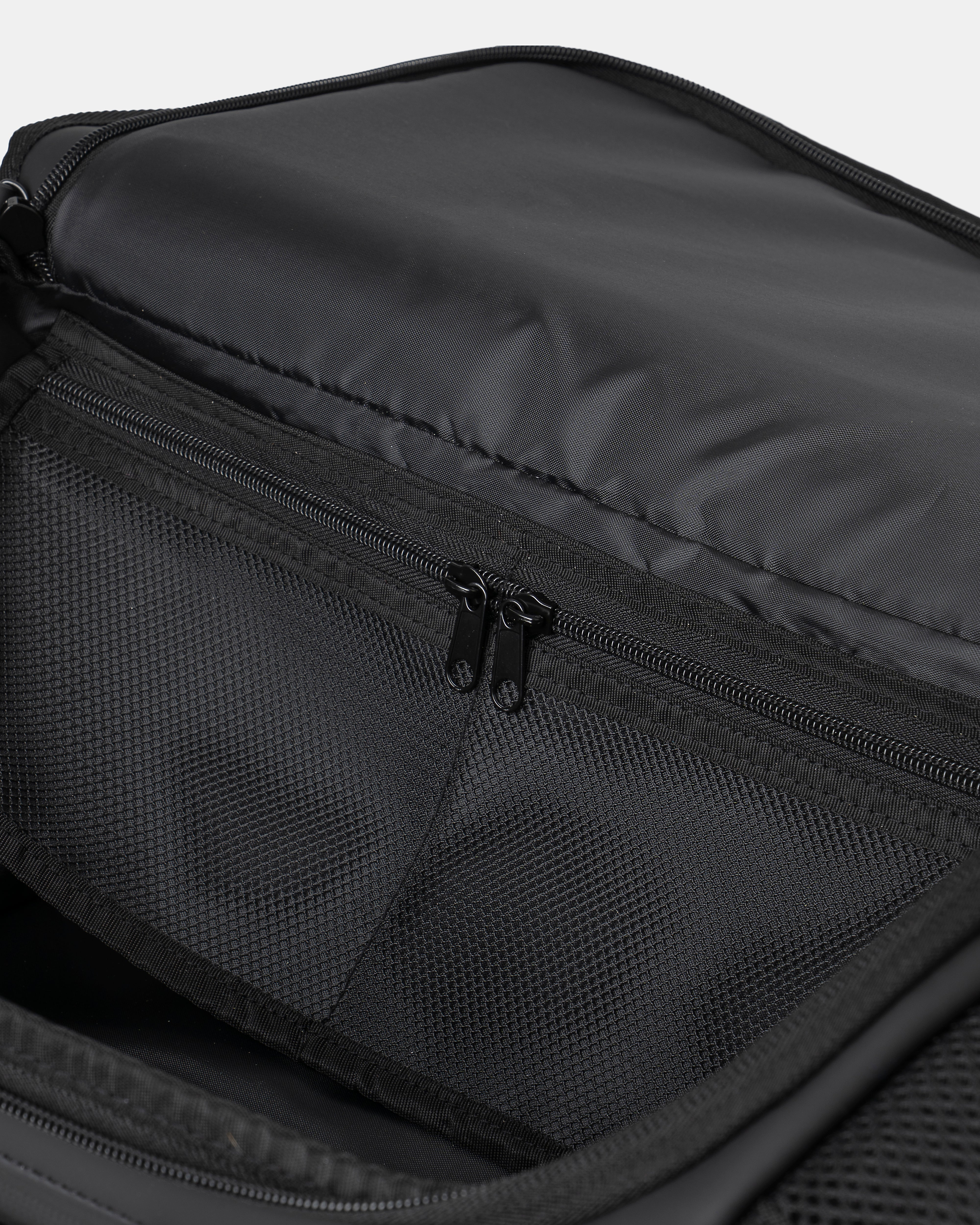 Explore Backpack Deep Black