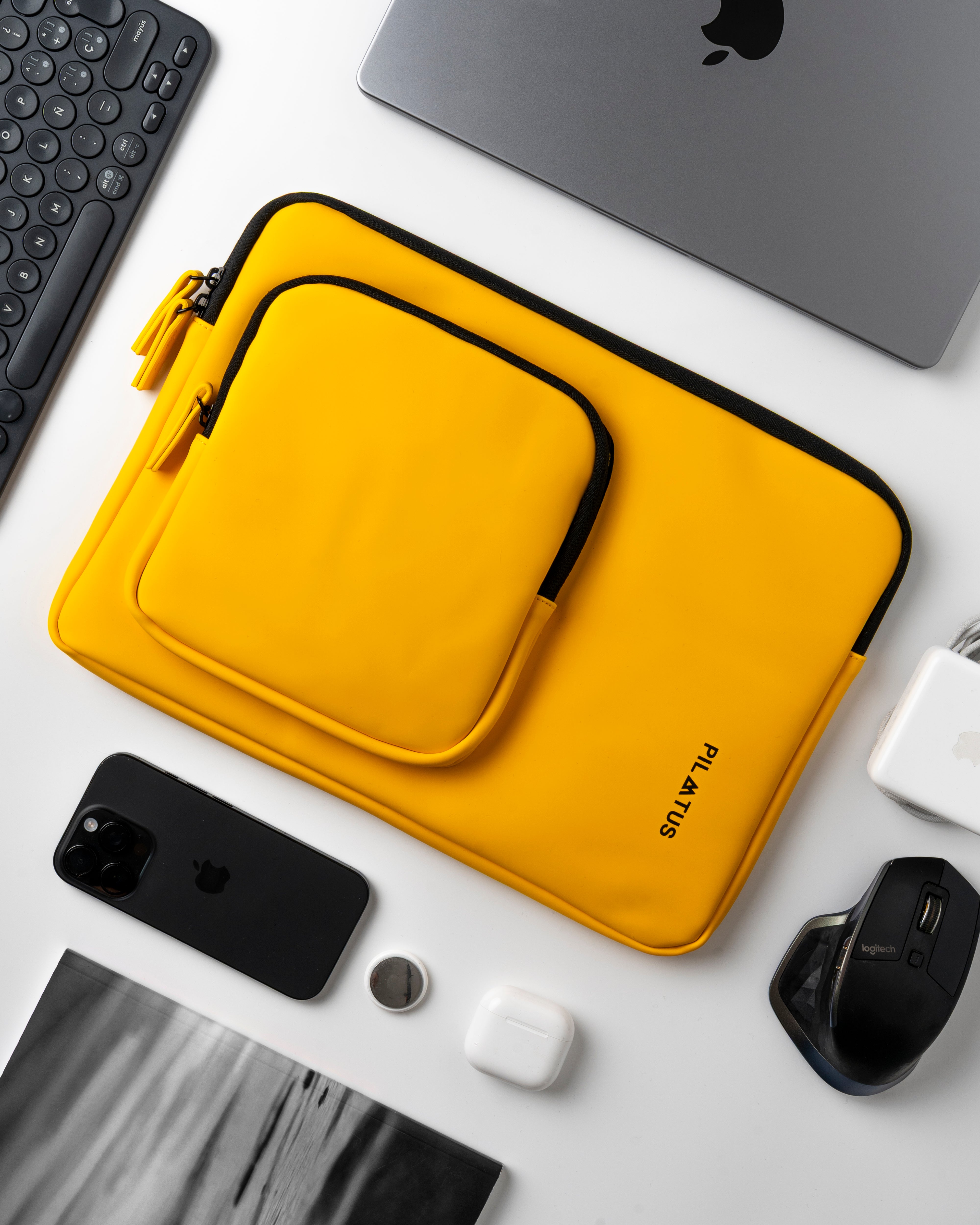 Urban Sleeve Yellow Bee