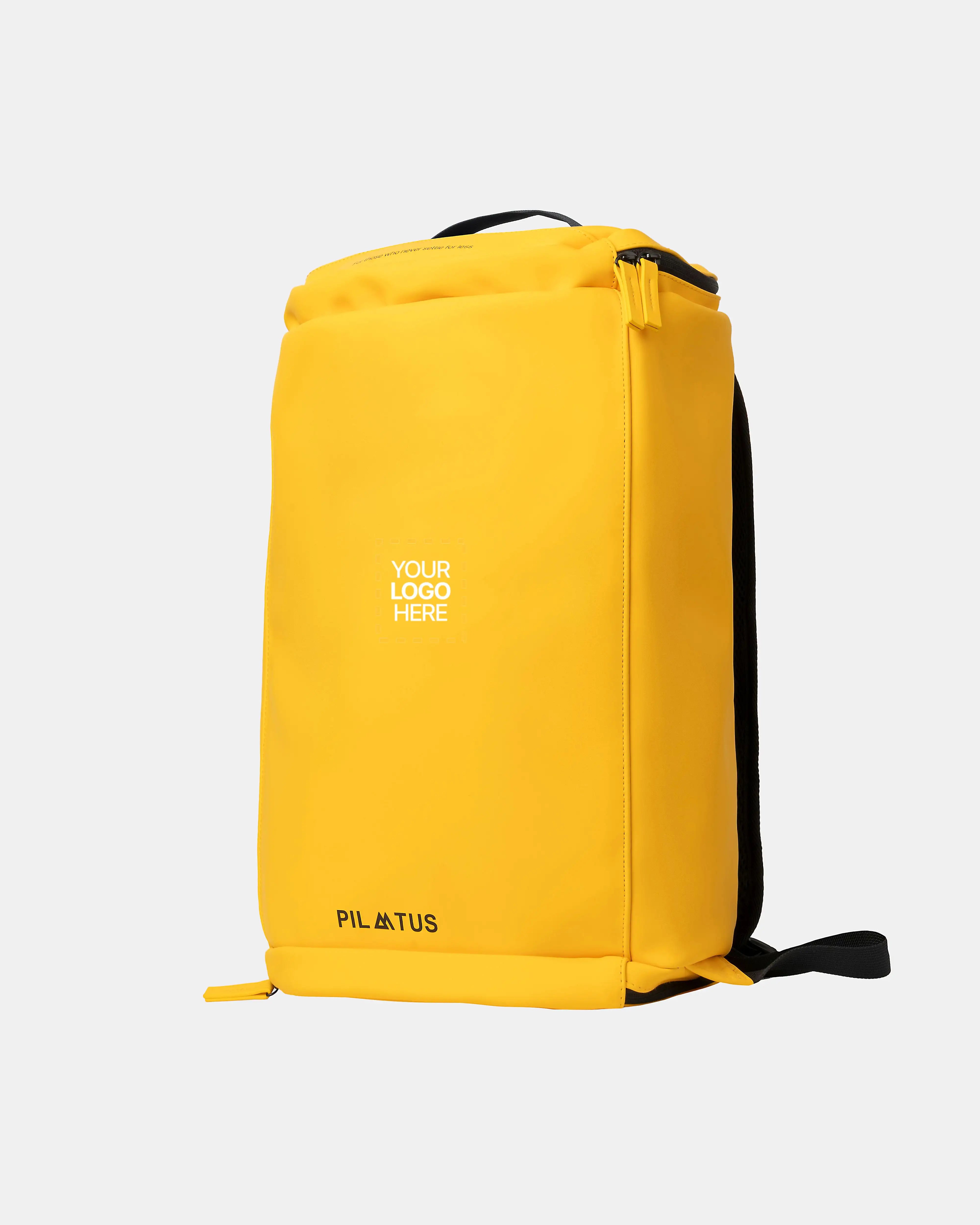 Mochila personalizada Explore en Yellow Bee marca Pilatus Brand con espacio para logotipo corporativo