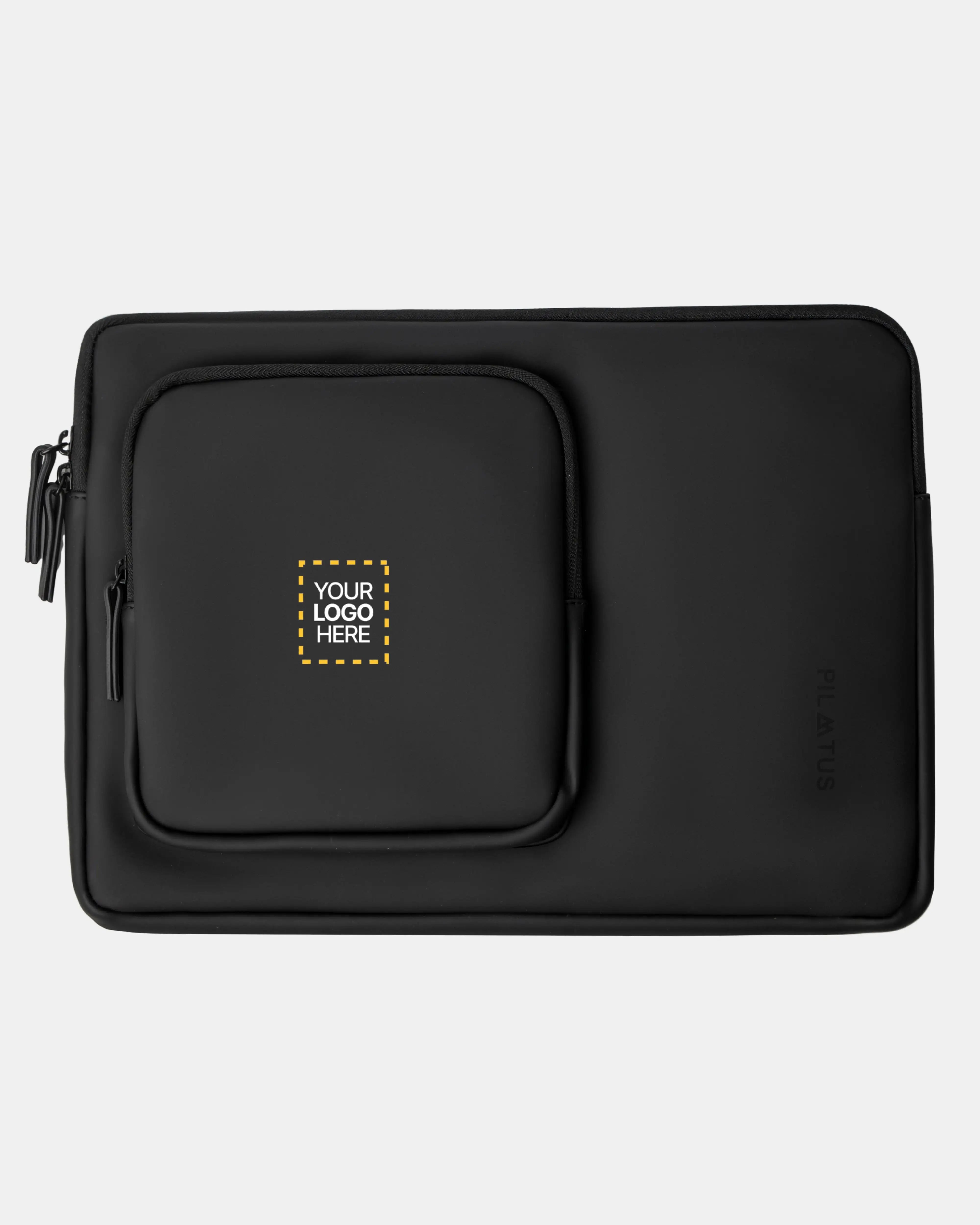 Funda de ordenador Urban personalizada negra marca Pilatus Brand con espacio para logotipo corporativo