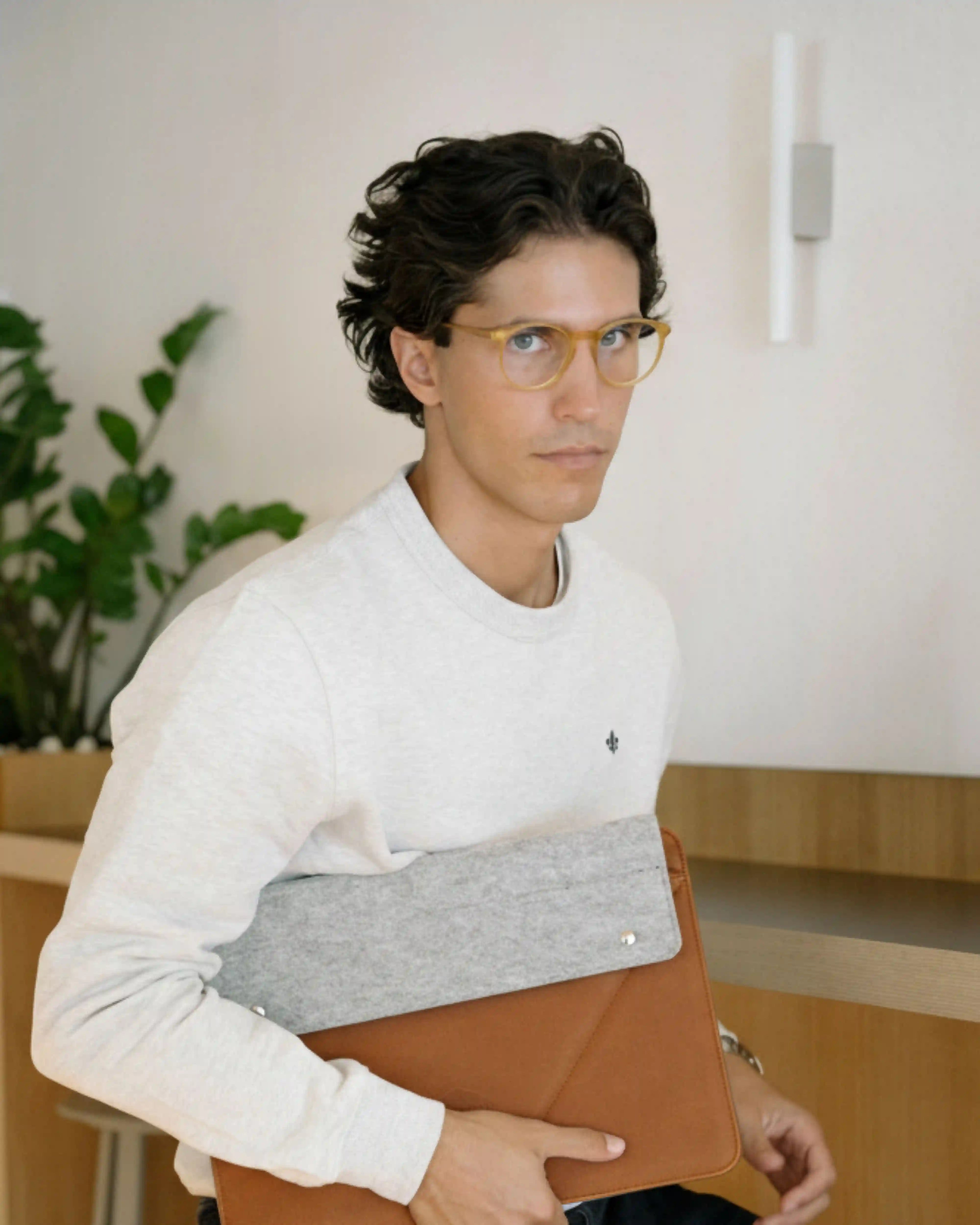 Classic Sleeve Brown Caramel