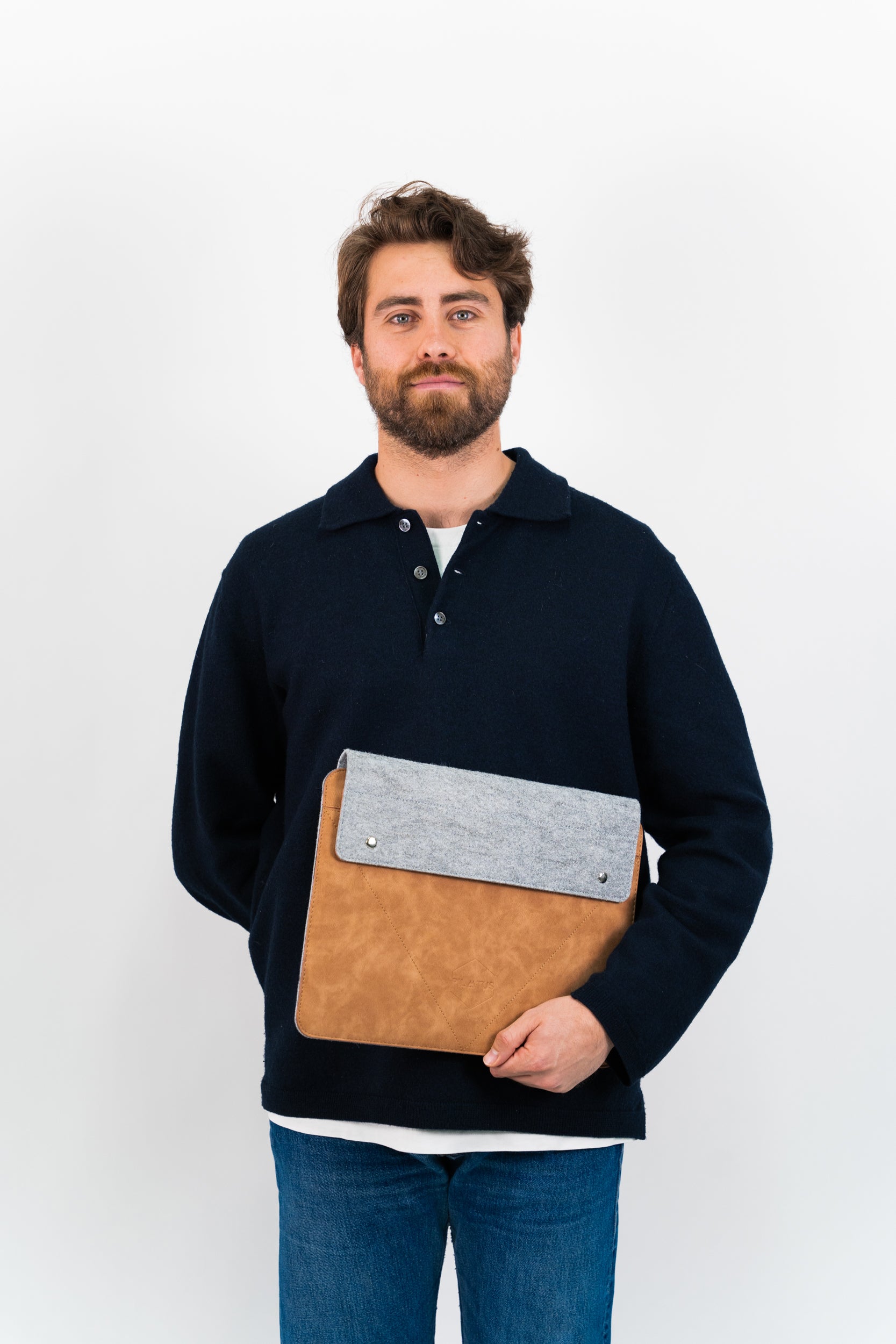 funda marrón caramelo sostenible modelo chico