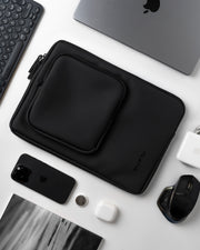Urban Sleeve Deep Black
