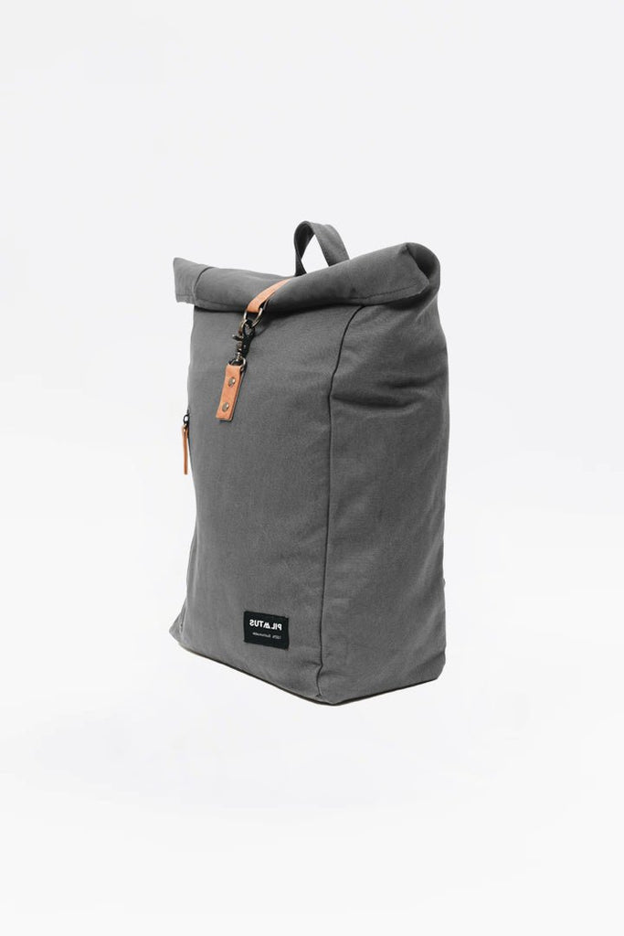 Mochila gris sostenible lateral